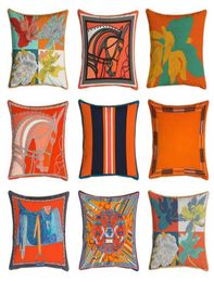 Nouveau coussin de la série Orange 4545cm Covers de chevaux Horses Fleurs Print Couvre-oreiller pour chaise de maison Decoration Sofa Decoration Poillades4657244