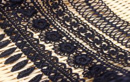 Nieuwe 6 stijlen naaimebrotingen zwarte borduurwater oplosbare rok met gordijngordijn met lange tassel kanten trim LB0349249592