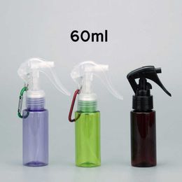 Nieuwe 60 ML Herbruikbare Draagbare Mini Size Alcohol Spray Fles Handdesinfecterend Reizen Plastic Spray Fles Houder Haak Sleutelhanger Carrier
