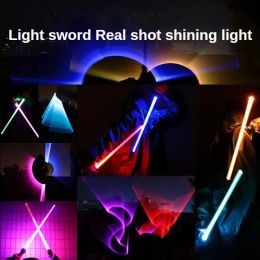 Nuevo sable de luz de 80/66 cm Dueling RGB láser Juguetes de espada Light Saber 7 Colors Kids Force FX Foc Foc Blaster Toys Jedi Laser Sword Gift 2P
