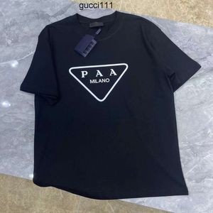 Nouvelle version avancée T-shirt pour hommes Italie Vêtements à la mode PAA Triangle Lettre Imprimer Couple Été Coton Col Rond Hommes Femmes Mode