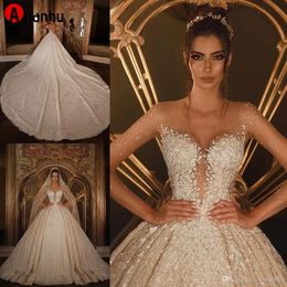 NIEUWE! Afrikaanse luxe zei Mhamad Ball Town Trouwjurken Kralen Kant 3D Applicaties Crystal Plus Size Bridal Gowns DWJ0208