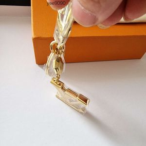 Louis Vuitton LV Вы Nouveau alliage d'or design astronaute porte-clés accessoires designer porte-clés en métal massif porte-clés de voiture g louisely sac à main vuttonly bandouli