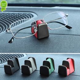 Nieuwe aluminium auto zonnebril Auto Center Console Glasses Clip Card Tickethouder Stand Fastener Pen Case Lovebril Auto -accessoires
