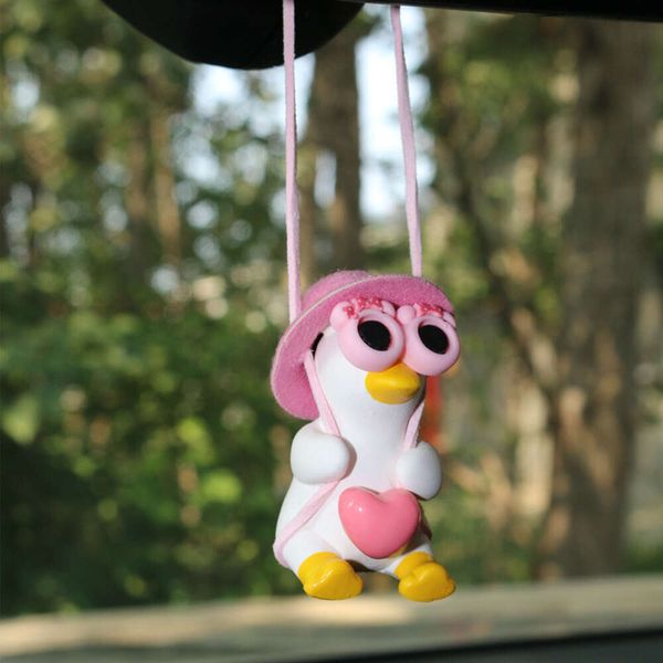 Nouveau Anime rose balançoire canard décoration de voiture pendentif mignon Auto rétroviseur suspendu ornement pour femmes voiture Ineriror accessoires