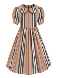 Nouveauté 2021 Vêtements en coton à manches courtes Stripe Fashion Style européen Bébé Vêtements pour enfants Vêtements Filles Robe 26 ans1387287