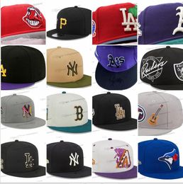 NOUVELLE Arrivée 40 Styles Spéciaux Hommes Baseball Snapback Chapeaux Mélanger Couleurs Sport Casquettes Réglables Chapeau Rose Gris Angeles Lettres Chapeau 1981 cousu sur le côté Ju6-09