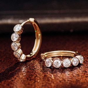 NIEUWE AANKOMENDE PERING Moissanite Huggie Earrings 14K Gold Diamond Earring voor verjaardagscadeau