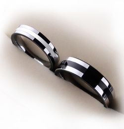 Nouvelle arrivée en noir et blanc amoureux Ringtungsten Ringweeding Ring for Men and Women J1907152620098