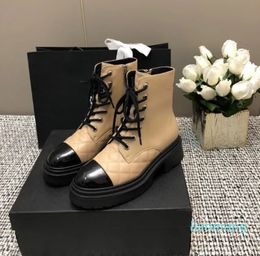 Nieuwe collectie merkontwerper dames winter enkellaarsjes kettingen dikke hakken korte laarzen half top hoge kwaliteit lederen schoenen