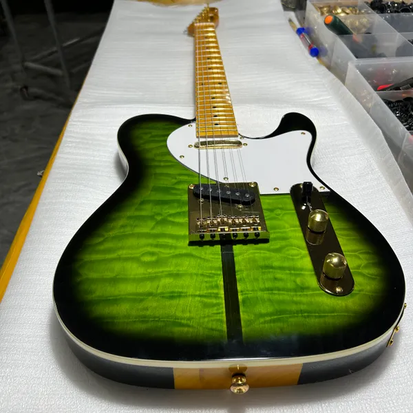 Nouvelle arrivée Guitare électrique Custom Guitar Merle Haggard Signature Tuff Dog - Excellente qualité, super rare, couleur verte à droite