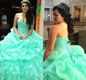 Nouvelle Arrivée Élégant Chérie Ruffles Quinceanera Robes Vert Menthe Robes de 15 ans Retour Corset Robe De Bal De Bal Fête D'anniversaire BA4006