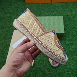 Nouvelle arrivée Espadrilles Femmes Marque Designer Appartements Toile Mocassins Logo Mode Casual Luxe Haute Qualité Drive Chaussures Femme Pantoufle Lady Filles Avec Boîte Taille 35-42