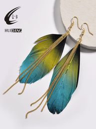 Boucles d'oreilles ethniques longues en plumes pour femmes, chaîne en métal doré, pompon avec plumes de couleur, nouvelle collection, 3262559