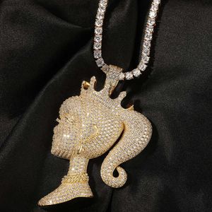 Nouveauté mode dessin animé Figure couronne plein Zircon brillant glacé Moissanite pendentif collier