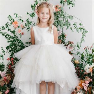 Nieuwe aankomst bloemmeisjesjurken voor bruiloft mooi meisje kind kind jurk korte voorkant lange achterkant party pageant communie dress228i