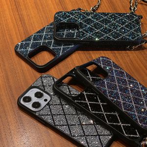 Nouveau arrivée Glitter Girls Beau boîtier de téléphone Luxury Crystal Righestone Bling Phone Cover pour iPhone 15 14 13 LYP153