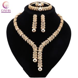 Nieuwe aankomst Gold vergulde ketting sieraden oorbellen armband ring set Dubai vrouwen eenvoudige modestijlen