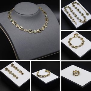 Nouvelle arrivée de haute qualité marque ensemble de bijoux collier bracelet boucles d'oreilles anneau pour les femmes de la mode bijoux fins gift208y