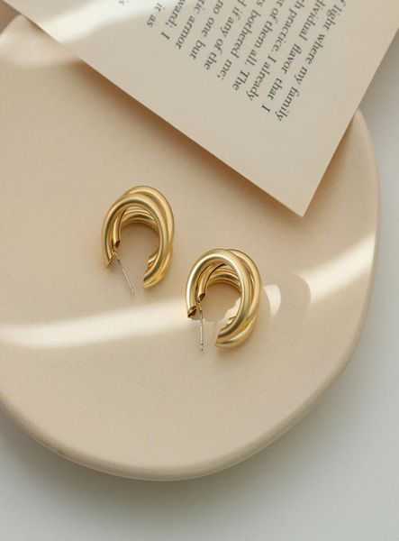 Nouvelle arrivée de haute qualité boucle d'oreille dorée mate cerceau boucles d'oreilles en argent pour femmes hommes brève conception bijoux partie cadeau de mariage 4307381