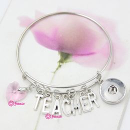 Nieuwe Collectie Verwisselbare Roze Kristal Hart Initialen Brief LERAAR Draad Uitbreidbaar DIY Snaps Bangles Armbanden Voor Leraar Dag Gift