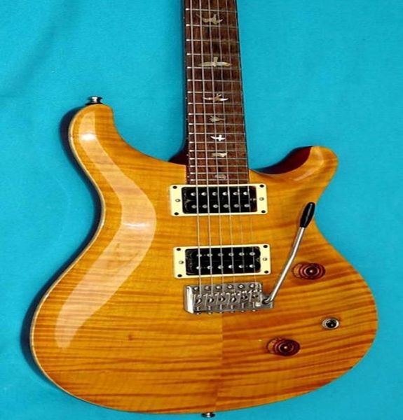 Nouvelle arrivée privée Stock Paul Smith Flame jaune Maple Top Guitare électrique Blanc Mahoganie Body Birds Incrup Tremolo Bridge WHA3592852