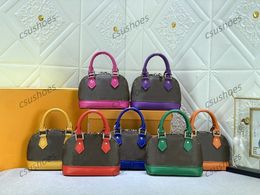 Nouveau sac à coquille d'arrivée Crossbody Tote Handbag Ladies Fashion Casual Design Luxury M82717