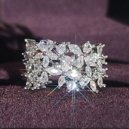 Nouveauté bijoux de luxe étincelants taille Marquise Moissanite diamant fête femmes mariage feuille bague cadeau