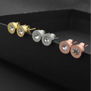 Nueva llegada Top Calidad Diamante Tamaño lindo estilo extravagante Ear Studs Mujeres Joyería Pendientes de acero inoxidable para niña Lady regalos al por mayor