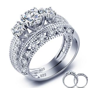 Nieuwe Collectie Vintage Fijne Sieraden Paar Ringen 925 Sterling Zilver Drie Stenen Wit Topaz Diamond Party Dames Bruiloft Bridal Ring Set Gift