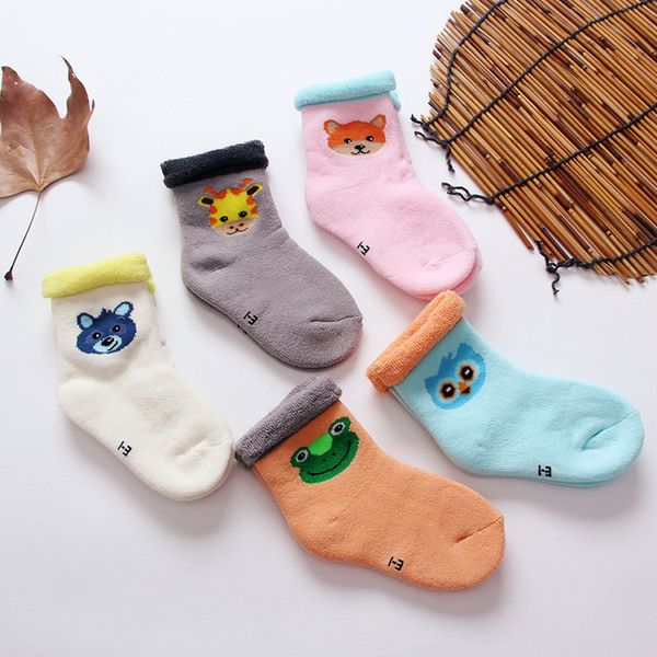 Nouveauté hiver épaissir enfants chaussettes coton éponge tuyau haut bébé éponge chaussettes infantile garder au chaud dessin animé chaussettes