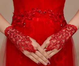 Nouvelle arrivée femme fête dentelle appliques perles longueur de poignet sans doigts avec ruban gants de mariée accessoires de mariage 3 couleurs livraison gratuite