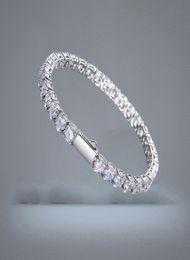 Nouvelle arrivée Femmes bijoux VVS Bracelet de tennis Iced Out Lab Lab Moisanite Diamond Bracelet9960545