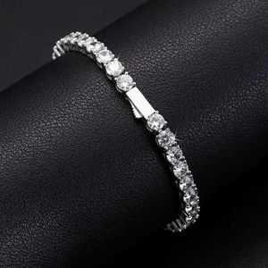 Nouveauté femmes bijoux Vvs Moissanite diamant grappe Tennis Bracelet glacé laboratoire cultivé diamant Tennis Bracelet236F