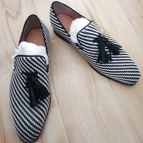 Nouvelle Arrivée Tissé Motif Blanc Et Noir Chaussures En Cuir Pour Hommes Marque De Mode Hommes Gland Mocassins Designer Slip On Robe Chaussures