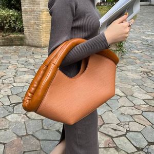 Nouveautés 2023 femmes sac à main défilé de mode ventilateur panier Design sac à bandoulière sacs à bandoulière sacs à main sac à main en cuir véritable bonne qualité Ipad sac deux couleurs