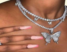 Nouveaux arrivants Big S Designers Coubain Fashion Butterfly Collier EuroAmerican Diamond Pendant Hiphop Bijoux de tennis Choker 1524864