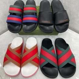 Nieuw Aanbod Ontwerpers Sandalen Heren Dames Slippers Gear Bottoms Strandschoenen Loafers Mode Klassiek Bloemenbrokaat Slippers Flats Leer Rubber Heatshoes Platform