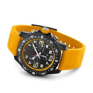 nieuwkomers Mannelijke horloge quartz stopwatch Roestvrij stalen horloges Zwarte wijzerplaat man chronograaf horloge 48mm Rubber Band 266-3