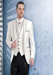 Nouveaux arrivages One Button Ivory Groom Tuxedos Notch Lapel Groomsmen Man Wedding Prom Dîner JacketPantsVesttie G51152624214