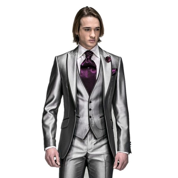 Nuevas llegadas Un botón Plata Gris Novio Esmoquin Padrinos de boda Pico Solapa Hombre Blazer Trajes de boda para hombre Chaqueta Pantalones Chaleco Corbata 237p