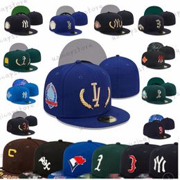 Nouvelle lettre de baseball de baseball chapeaux ajustés caps gorras osons hommes femmes sport complet de conception fermée capon stitch coeur un chapeau plat snack plat décontracté chapeaux d'extérieur