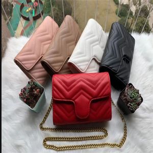 Nouveaux sacs d'appareil photo Arrivées chaînes de luxe Brand de créateur de mode épaule de haute qualité Sac Cross Cross Lawre Letter Pourse Portefeuille Téléfot