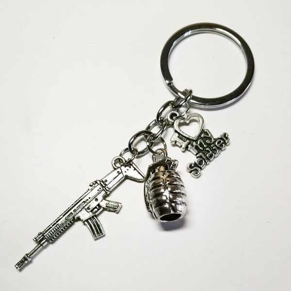 Nouvelle Assault Rifle Keychain Soldat Soldat Grenade Pendentif Love My Soldat Key Bague Jeux Jeu Meilleur ami Cadeau Bijoux Diy Handmade 389