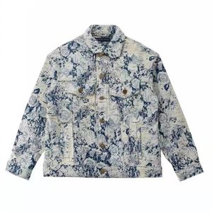 Nuevas chaquetas de otoño e invierno para hombre, diseñador destruye la ropa de mezclilla con flores viejas bordadas, abrigo deportivo de Jacquard con sentido de diseño coreano