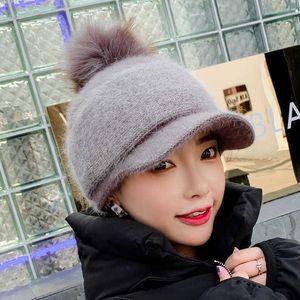 Nueva gorra de béisbol de pelo de conejo de otoño e invierno, bonita gorra de punto a juego de Color con bola de lana para niñas coreanas con lengua de pato