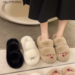 Nuevas zapatillas de otoño Fluffy Winter Women Fur Color sólido Versátil Hecho informal