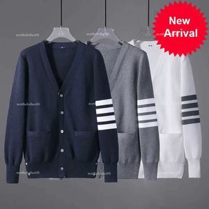 Nouveau automne tb jl Brand Brand Fashion Casual Couple Jacquard Four Bar Coat Tricot Cardigan