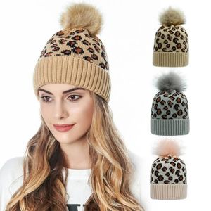 Nouveau automne femmes bonnet chaud hiver imprimé léopard laine tricot chapeau plaine Ski Pom laine Cap2374