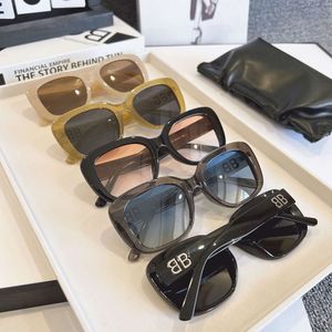 Nouveau B-Letter Square grand cadre UV résistant TR90 Polarisé pour les lunettes de soleil de photographie haut de gamme pour femmes